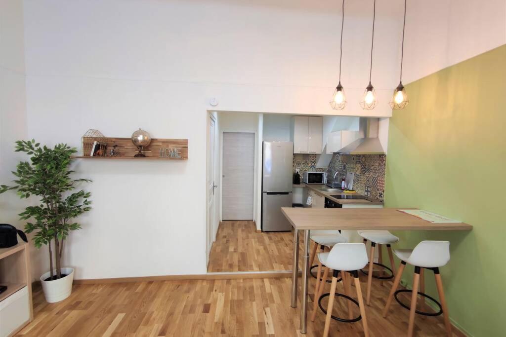 Joli T2 Proche Vieux-Port, Terrasses Du Port Et Metro Joliette Apartment มาร์กเซย ภายนอก รูปภาพ