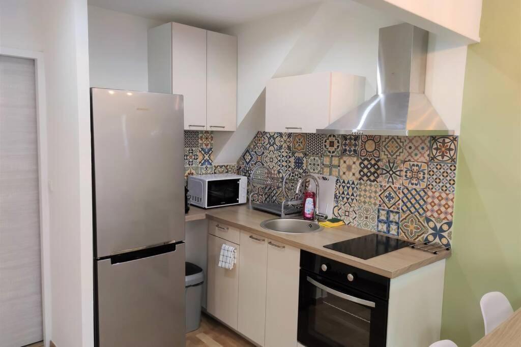 Joli T2 Proche Vieux-Port, Terrasses Du Port Et Metro Joliette Apartment มาร์กเซย ภายนอก รูปภาพ