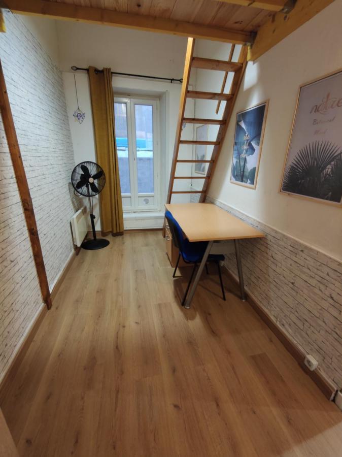 Joli T2 Proche Vieux-Port, Terrasses Du Port Et Metro Joliette Apartment มาร์กเซย ภายนอก รูปภาพ