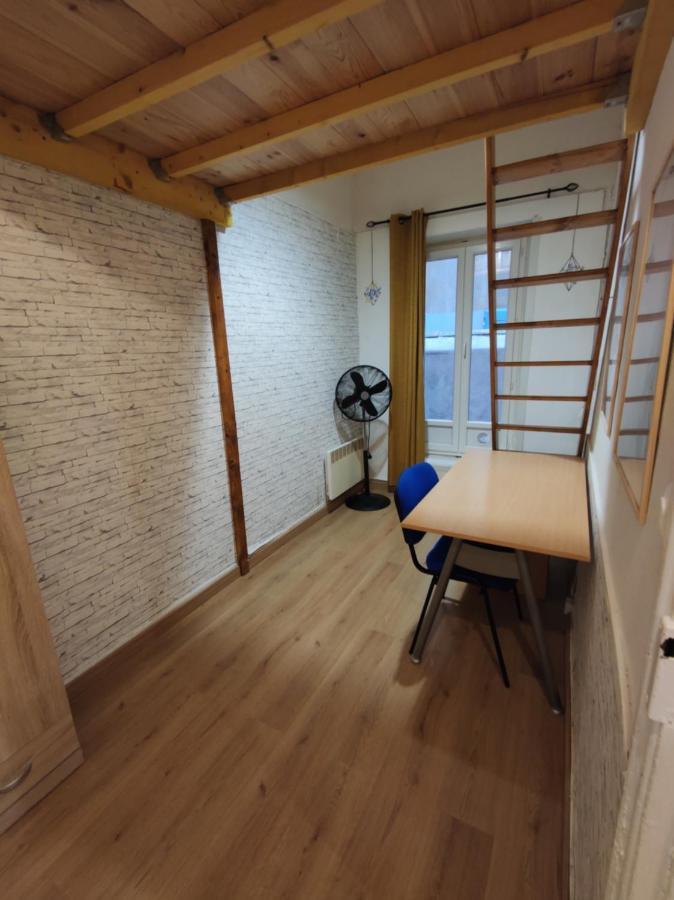 Joli T2 Proche Vieux-Port, Terrasses Du Port Et Metro Joliette Apartment มาร์กเซย ภายนอก รูปภาพ